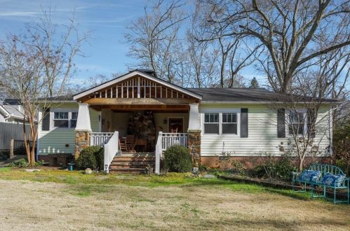 71 Hazel St, Marietta, GA 30064-3205