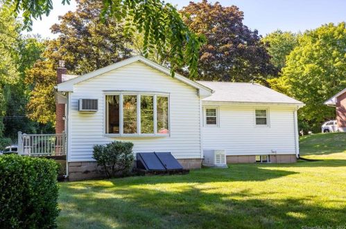 218 Tryon St, Middletown, CT 06457-4536