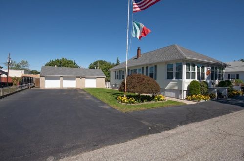 54 Charlotte St, Providence, RI 02904-5510
