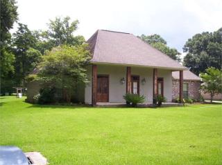 15422 Beaufort Dr, Pride, LA 70770-9665