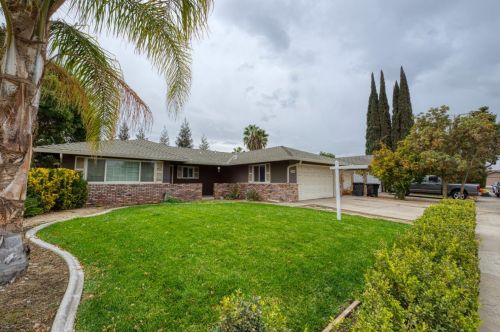 3908 Shawntele Way, Modesto, CA 95356-0833