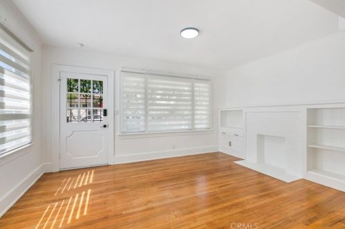 244 Kenwood St, Glendale CA  91206-4209 exterior