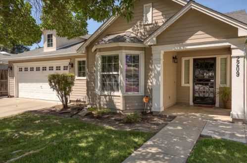 2209 Lionudakis Ct, Modesto, CA 95355-2659