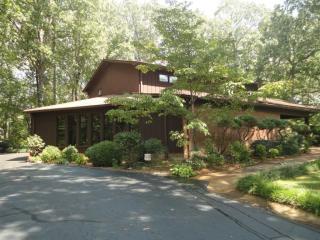 662 Oneal Ln, Henderson, TN 38340-1012
