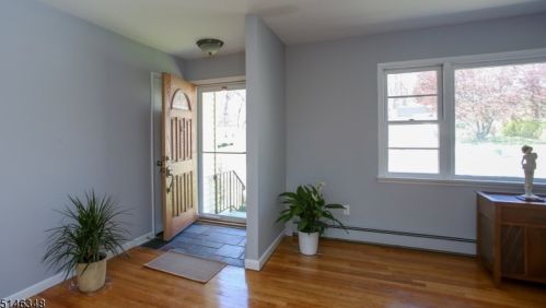63 Oakwood Ave, Dover, NJ 07803-3227