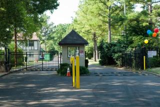 3619 Kingsgate Dr, Memphis TN  38116-4820 exterior
