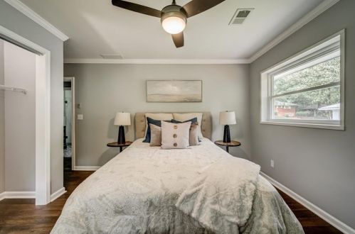 2574 Lancaster Dr, Atlanta GA  30344-2329 exterior