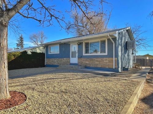 2940 Lancaster Dr, Pueblo CO  81005-3149 exterior