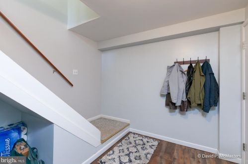 423 Shannondale Rd, Harpers Ferry WV 25425-4564 exterior