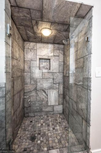 2437 Hillside Rd, Saint Paul MN  55110-5535 exterior