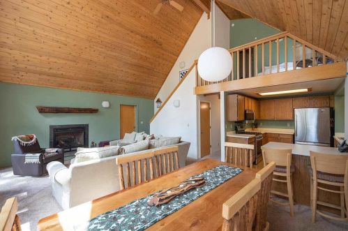 13178 Muhlebach Way, Truckee CA  96161-6424 exterior
