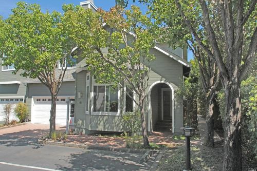 10 Avocet Ct, San Rafael, CA 94901-4407