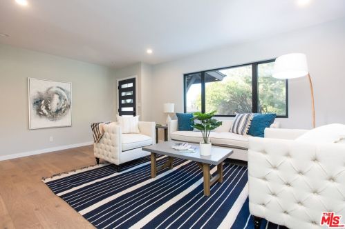 5308 Cortolane Dr, Glendale CA  91214-1308 exterior