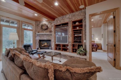 480 2 Cabins Dr, Silverthorne CO exterior