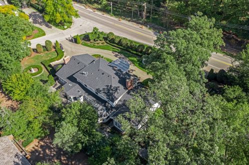 6116 County Line Rd, Willowbrook IL  60527-5719 exterior