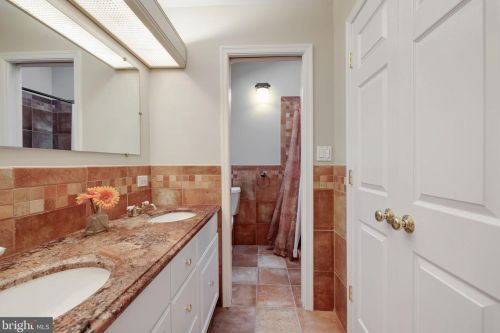 6401 Whippany Way, Springfield VA  22015-3428 exterior