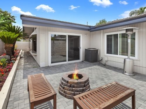 2009 Williams St, Santa Ana CA 92705-7841 exterior