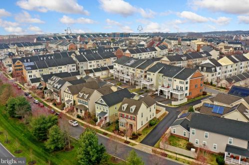 8810 Gunston St, Fulton MD  20759-2308 exterior