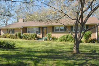 402 Primrose Ave, Tullahoma, TN 37388-4153
