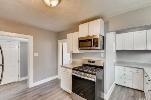 255 4th Ave, Denver CO  80203-4007 exterior