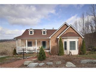156 Bonnie Brae Ct, Fletcher, NC 28732-7746