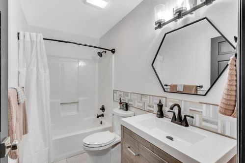 5485 Errol Pl, Atlanta GA  30327-4871 exterior