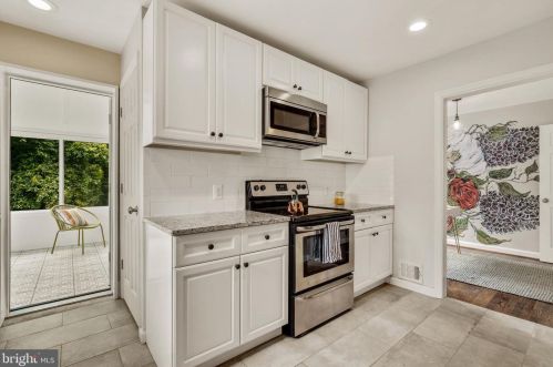 8412 Barron St, Silver Spring MD 20912-7247 exterior