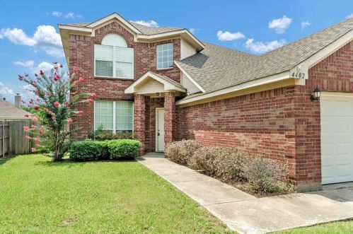 4402 Emerald Leaf Dr, Midlothian, TX 76063-5544