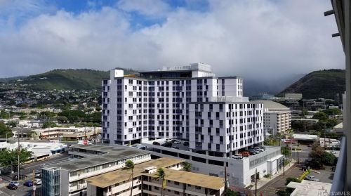 2637 Kuilei St, Honolulu HI  96826-3259 exterior