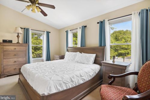 2 Sonata Ct, Silver Spring MD 20901-5064 exterior