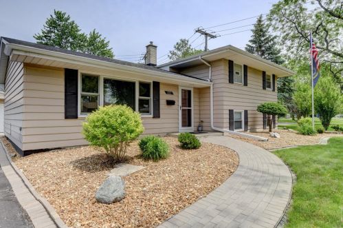 227 Timrick Dr, Hammond IN  46321-2140 exterior