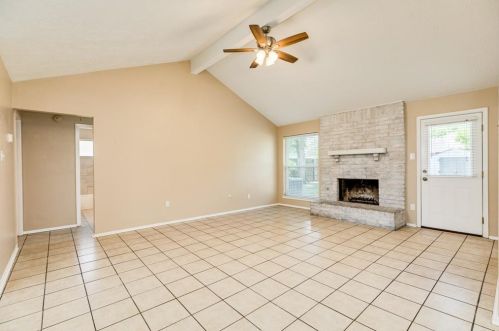 4 Wagon Lane Loop, Angleton, TX 77515-2728