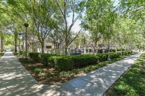 15 Tall Oak, Irvine CA  92603-4213 exterior