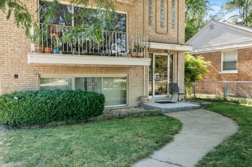 17752 Dixie Hwy, Homewood, IL 60430-1243