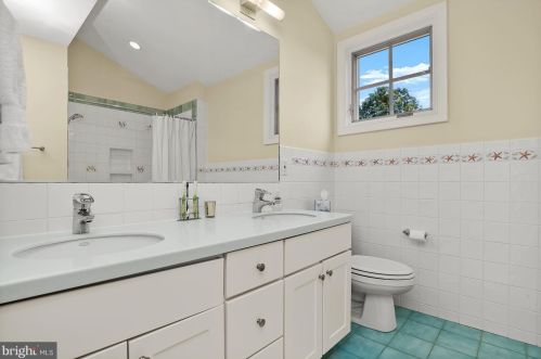 6976 Pindell School Rd, Fulton MD  20759-9712 exterior