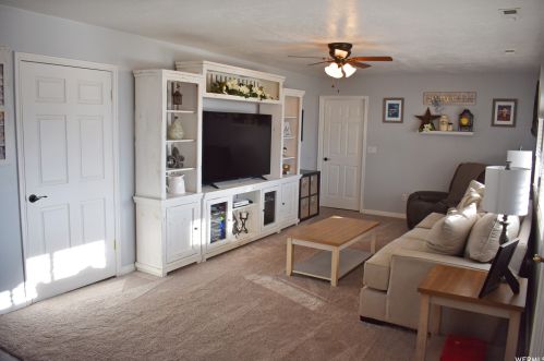 2011 4100, Ogden UT  84404-9637 exterior