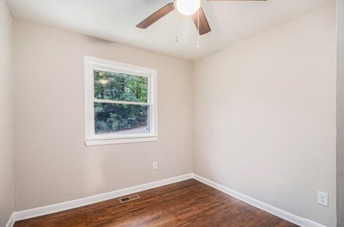 484 Fairlane Cir, Atlanta GA  30331-1508 exterior
