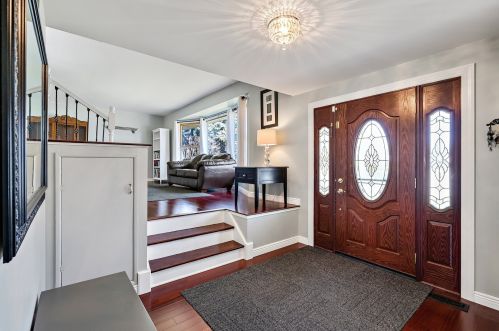 12 Winston Dr, Palatine, IL 60074-5661