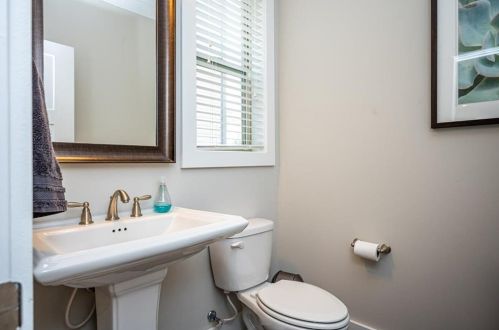 1705 Whitfield Parc Cir, Smyrna GA 30080-2204 exterior