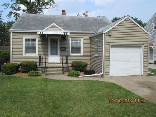 3113 Twelve Oaks Dr, Peoria, IL 61604-1459