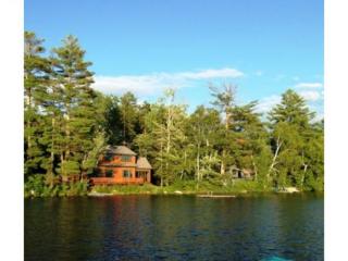 24 Memory Ln, Carroll, NH 03598-3732