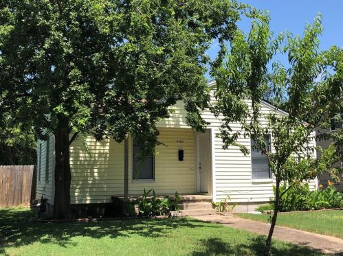 5060 Royal Dr, Fort Worth TX  76116-8830 exterior