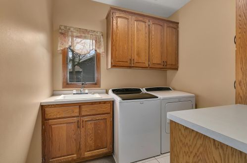 917 Wildflower Ln, Sauk Rapids, MN 56379-2481