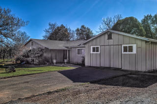 3149 Leonard St, Redding, CA 96002-2309
