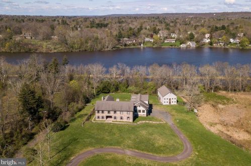 80 Mapleton Rd, Princeton NJ  08540-9668 exterior