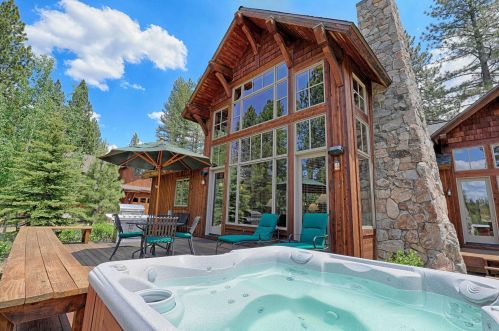 12468 Trappers Trl, Truckee, CA 96161-4545