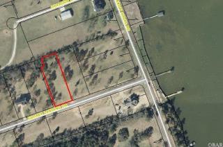 105 Cooper Landing Dr, Aydlett, NC 27916-9760