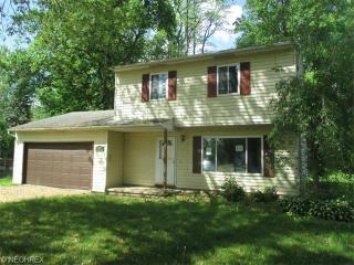 390 Southington Blvd, Concord Township, OH 44077-2848