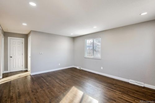 616 Lowell Blvd, Denver CO  80204-3102 exterior