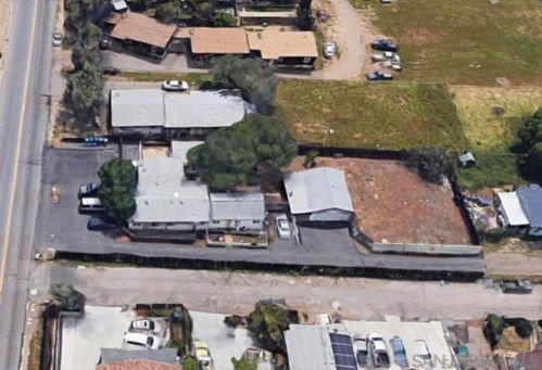 1424 1st St, El Cajon, CA 92021-3335
